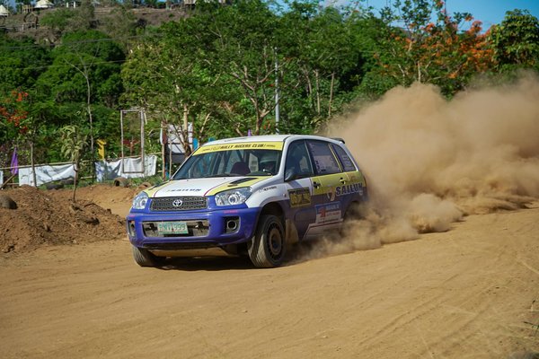 Discovering the Perfect Wheel Size for British Luxury Cars: Balancing Ride Quality and Performance