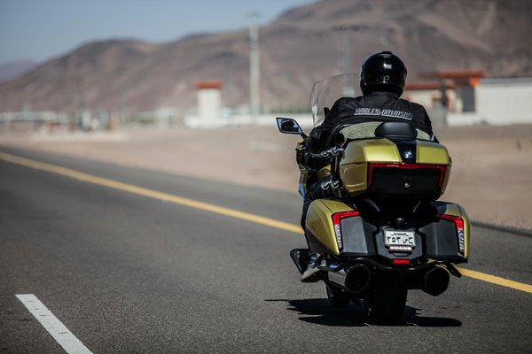 Essential Guide to Properly Flushing Transmission Fluid in Your British Performance Car